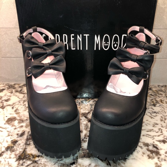 Dolls Kill Shoes Dolls Kill X Cm 3 Strap Platform Mjs Nwt Poshmark